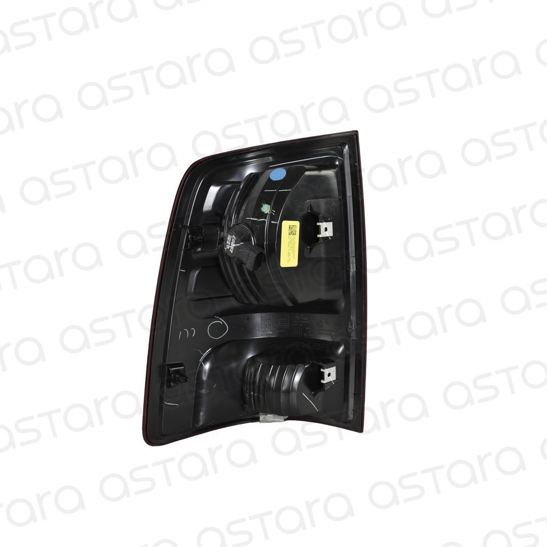 FOCO TRASERO DERECHO image number null