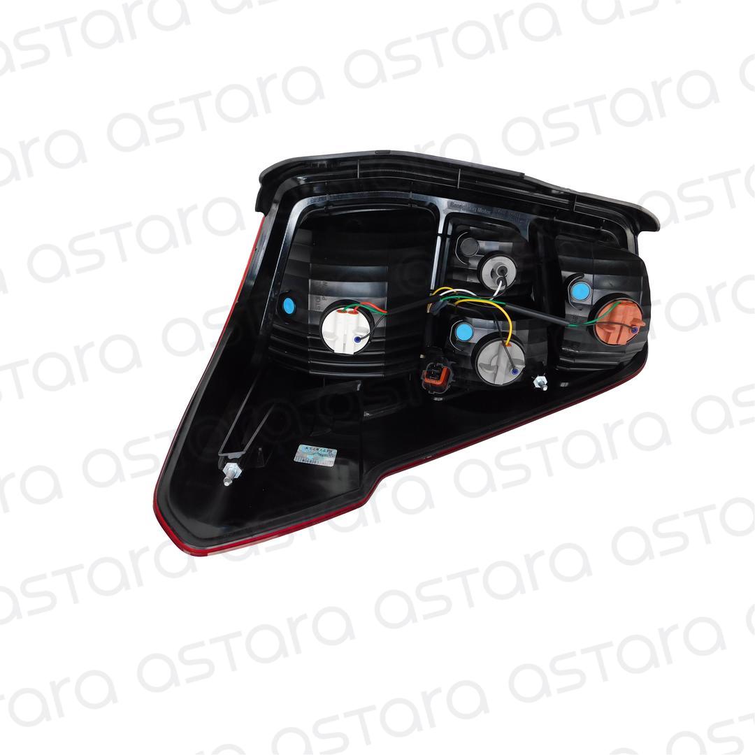 FOCO TRASERO DERECHO image number null