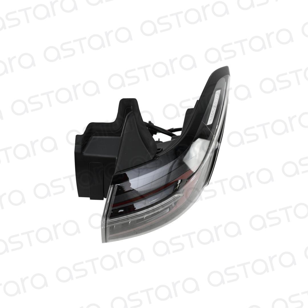 FOCO TRASERO DERECHO image number null