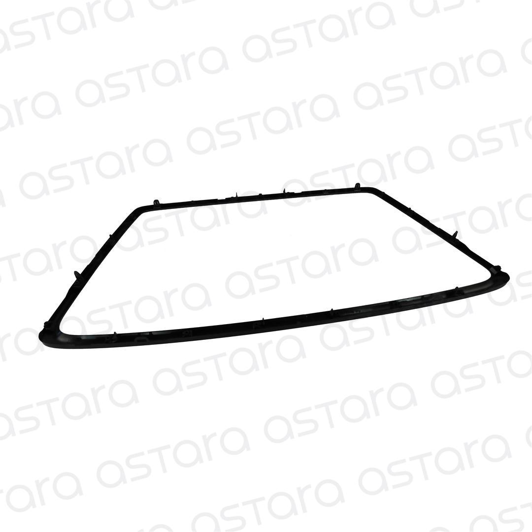 GUARNICION PARACHOQUE DELANTERO image number null