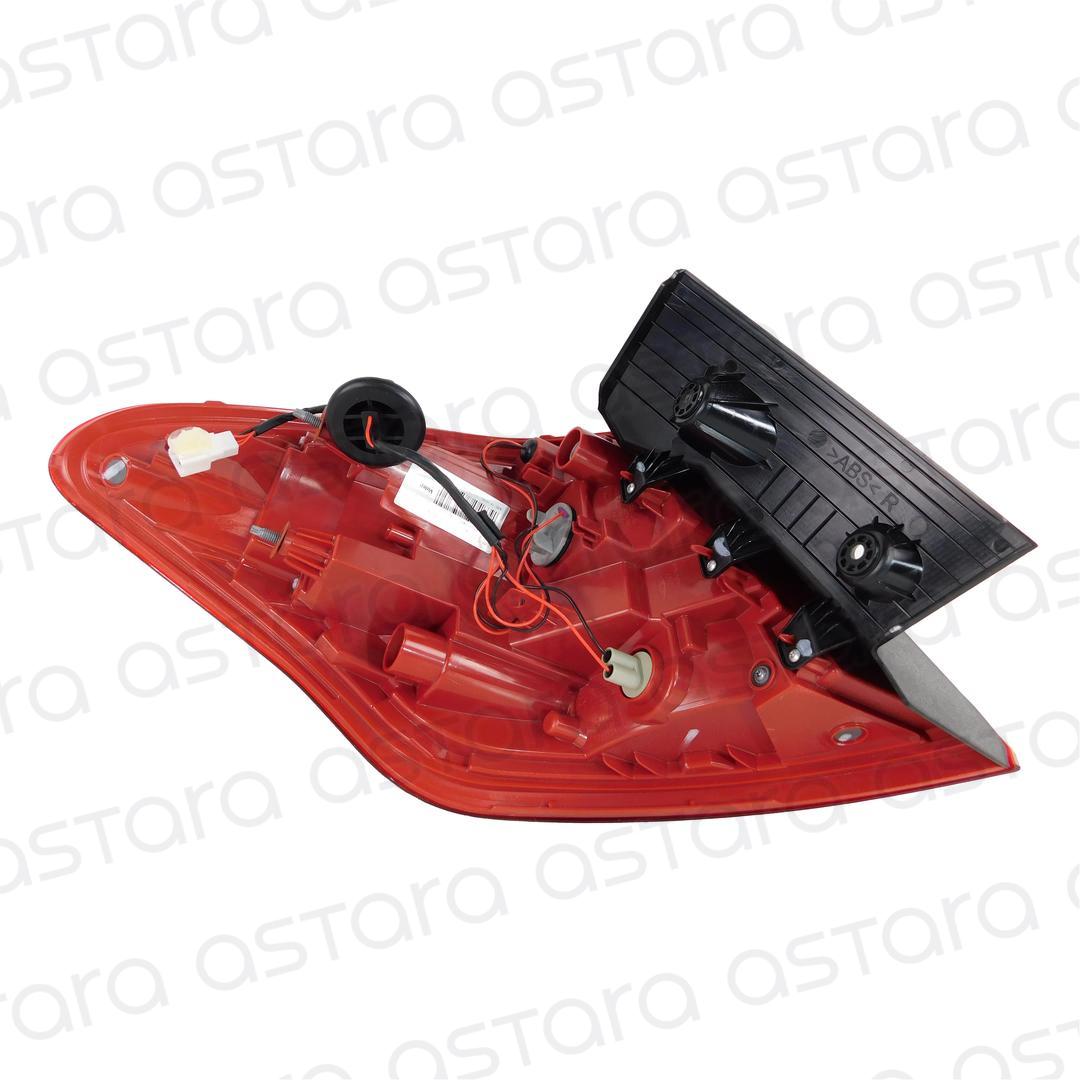 FOCO TRASERO DERECHO image number null